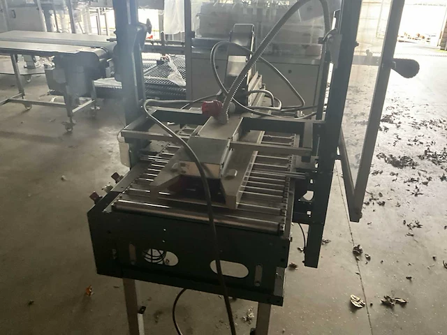 Dozensluitmachine coeman comarme - afbeelding 6 van  11