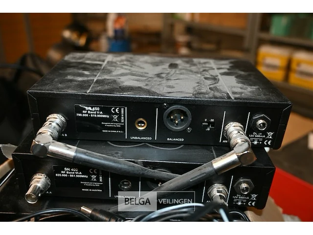 Draadloos microfoonsysteem akg cu 400 - afbeelding 4 van  8