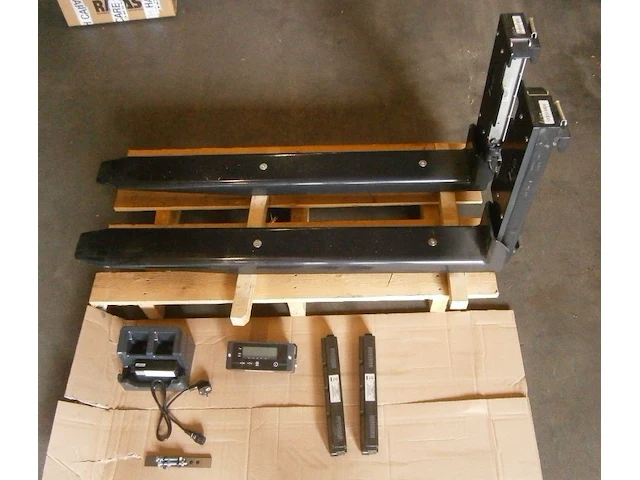 Draadloze weegvorken fem2a 100x45x1150mm 2,5t - afbeelding 2 van  2