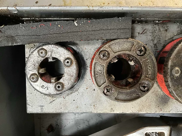 Draadsnijmachine ridgid 690 - afbeelding 8 van  12