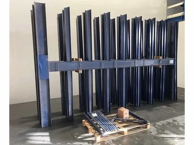 Draagarmstelling dubbelzijdig lengte 6000 mm, hoogte 4200 mm, diepte 2 x1200 mm 8 niveaus - afbeelding 5 van  5