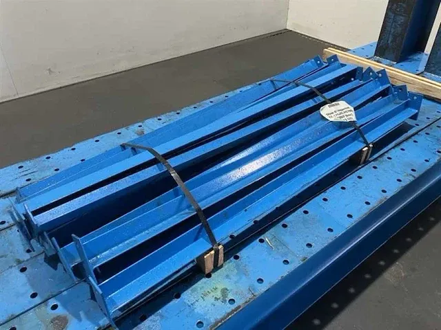 Draagarmstelling enkelzijdig lengte 7500 mm, hoogte 5700 mm ,diepte 1000 mm, 8 niveaus, occasie - afbeelding 2 van  5