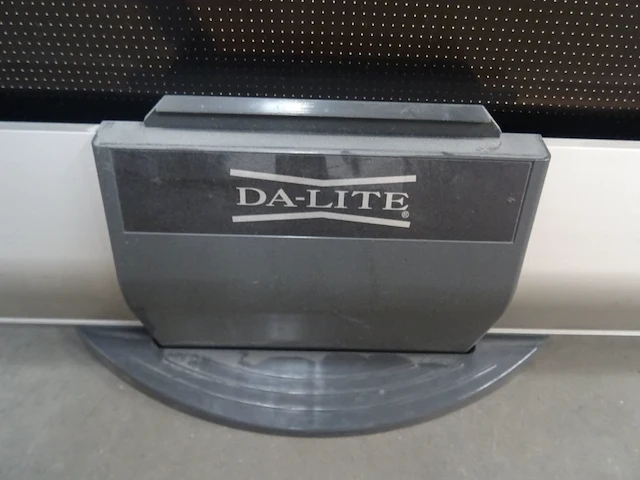 Draagbaar projectiescherm da-lite - afbeelding 2 van  8