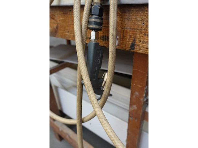 Draagbare compressor airpress - afbeelding 4 van  4