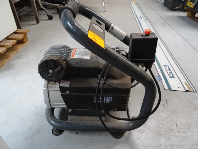 Draagbare compressor bauger - afbeelding 2 van  6