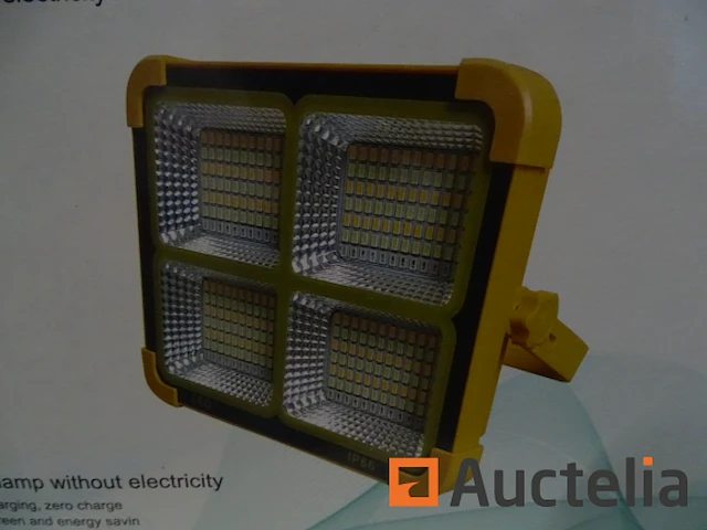Draagbare led-schijnwerper op zonne-energie - afbeelding 1 van  6