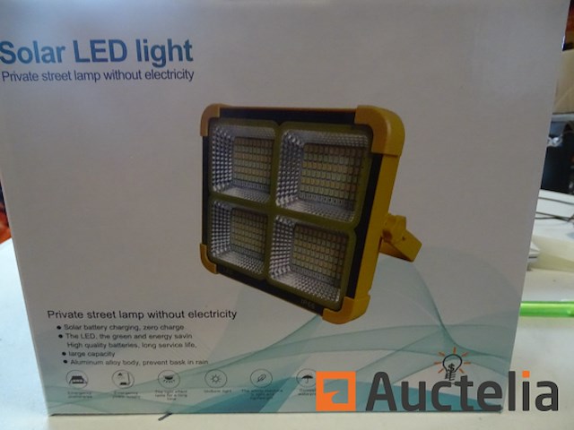 Draagbare led-schijnwerper op zonne-energie - afbeelding 3 van  6