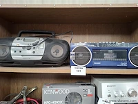 Draagbare radio - afbeelding 1 van  3