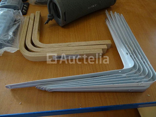 Draagbare wifi-kast, 9 houten of metalen beugels, 10 zekeringkasten - afbeelding 5 van  9