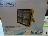 Draagbare zonne-led spotlight - afbeelding 3 van  6