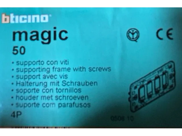 Draagframe met schroeven btcino - afbeelding 3 van  4