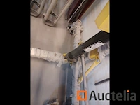 Draait auto - afbeelding 5 van  5