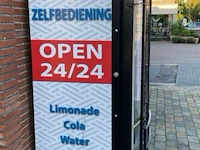 Drankautomaat vending machine - afbeelding 2 van  5