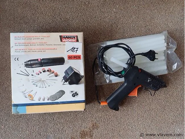 Dremel en lijmpistool - afbeelding 1 van  2