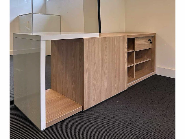 Dressoir / commode - storage cabinet - afbeelding 1 van  5