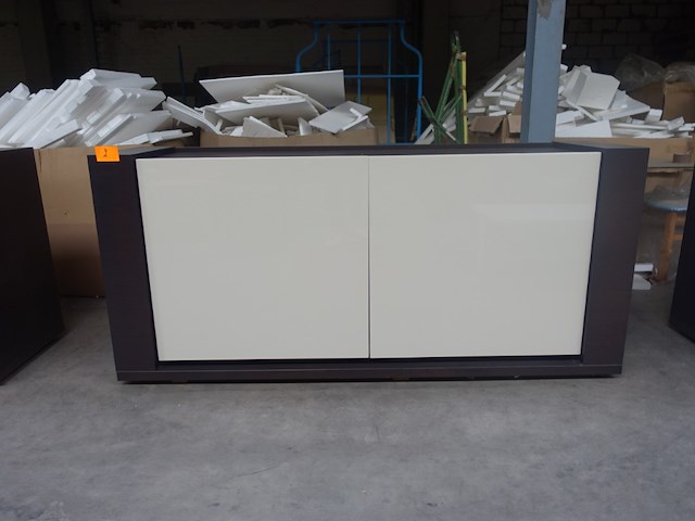 Dressoir eik + lak - afbeelding 1 van  4
