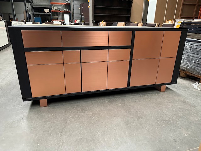 Dressoir eik met inox - koperkleur front - afbeelding 1 van  1