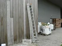 Drie delige alu ladder 3x12 sporten 7,5 meter - afbeelding 2 van  6