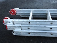 Drie delige aluminium ladder - afbeelding 2 van  3