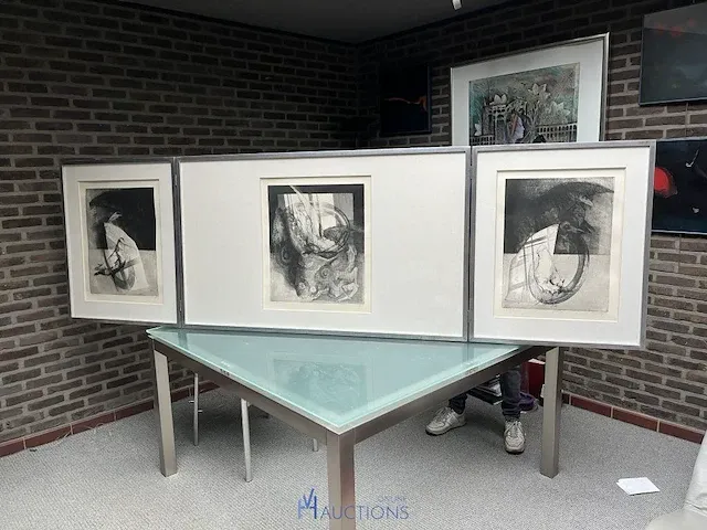 Drieluik kunstwerk 'schemmen en scherven' - afbeelding 1 van  15