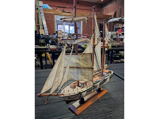 Driemaster zeilboot - afbeelding 3 van  6