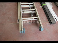 Drievoudig element massieve ladder - afbeelding 5 van  6