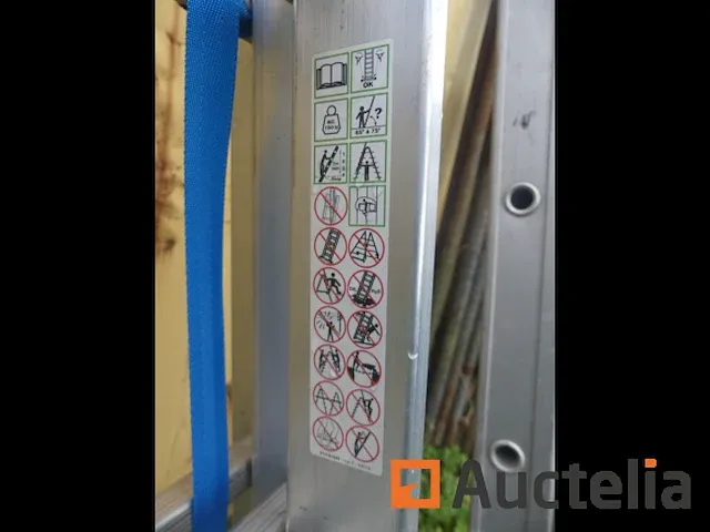 Drievoudige aluminium ladder 3x9 treden - afbeelding 6 van  6