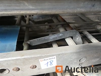 Drievoudige schaal - afbeelding 4 van  4