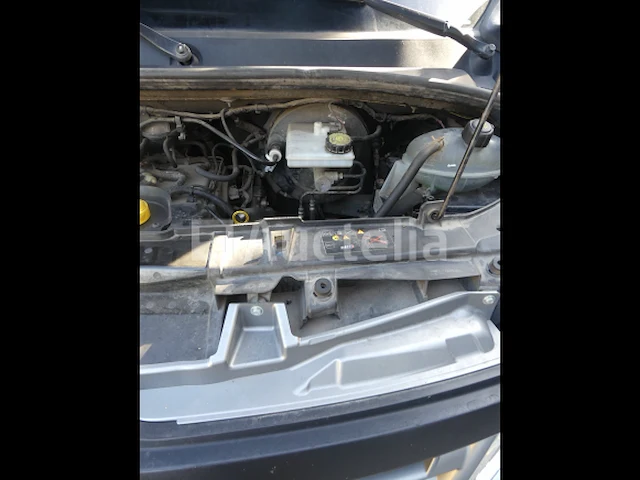 Drieweg vrachtwagen renault master (2017-159.080 km) - afbeelding 32 van  37