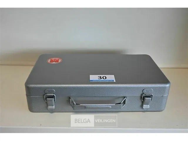 Drilboormachine makita type 8419b2 in koffer - afbeelding 2 van  3