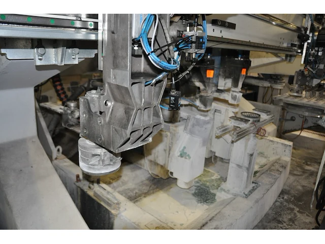 Drilling machine bystronic - afbeelding 4 van  4