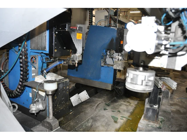 Drilling machine bystronic - afbeelding 4 van  4