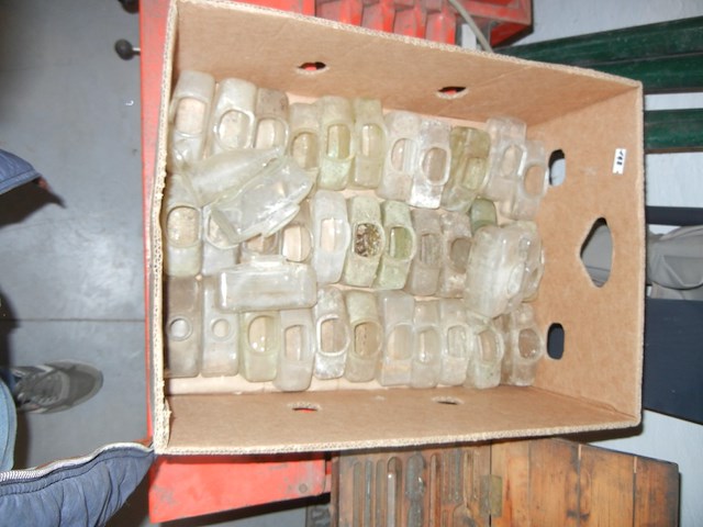 Drinkbakjes voor vinken 36 stuks - afbeelding 2 van  2