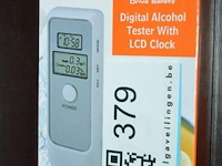 Drive safety digitale alcohol tester met lcd clock - afbeelding 1 van  2