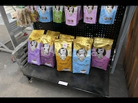 Droogvoer en traktaties voor katten boony, flamingo,... - afbeelding 1 van  5