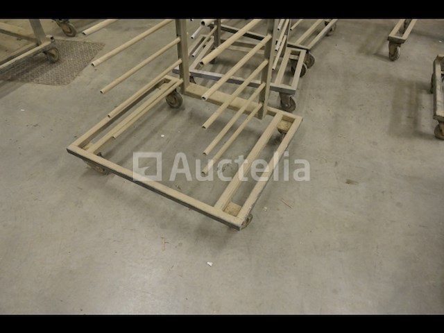 Droogwagen op wielen voor spuitcabine - afbeelding 1 van  4