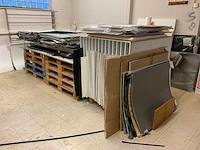 Drukkerij vacuümpers met passe partout kartons. - afbeelding 1 van  10