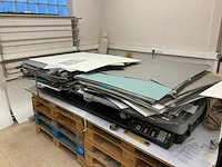 Drukkerij vacuümpers met passe partout kartons. - afbeelding 10 van  10