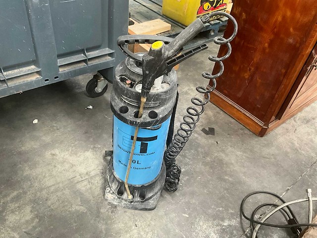 Drukspuit/rugspuit betontrowel - afbeelding 1 van  5