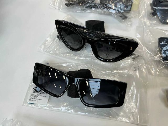 Dsquared2 zonnebril (12x) - afbeelding 5 van  11