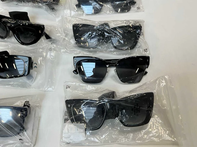 Dsquared2 zonnebril (12x) - afbeelding 8 van  11