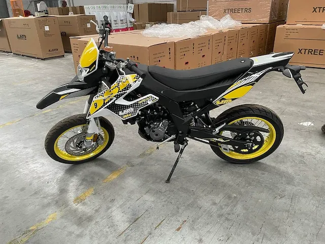 Dsr sm 125 "white/black/yellow" - afbeelding 1 van  8