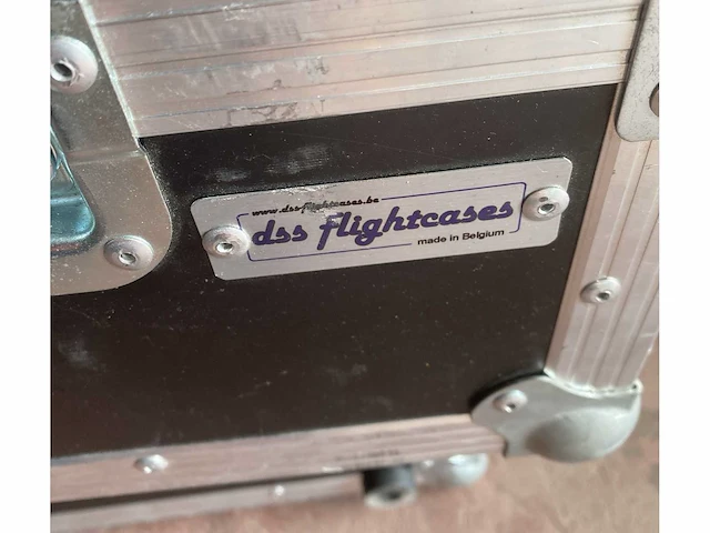 Dss flightcases met 4x stagg headbanger hb10 - afbeelding 5 van  5