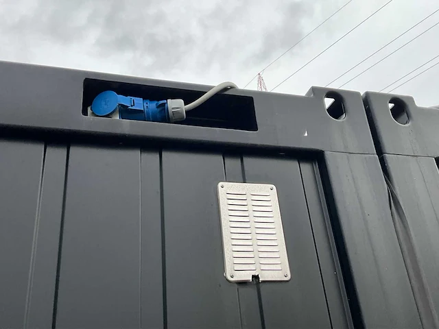 Dsunits geschakelde 20voet bureelcontainer. - afbeelding 2 van  36