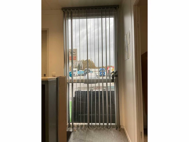 Dsunits geschakelde 20voet bureelcontainer. - afbeelding 15 van  36