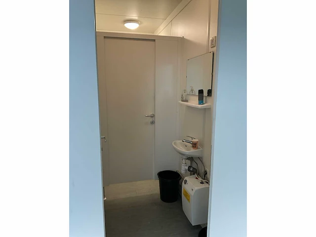 Dsunits geschakelde 20voet bureelcontainer. - afbeelding 18 van  36