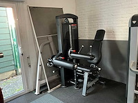 Dual leg extensions / leg curl machine - afbeelding 1 van  11