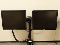 Dual monitor arm mount with 2x 17" dell monitor - afbeelding 1 van  2