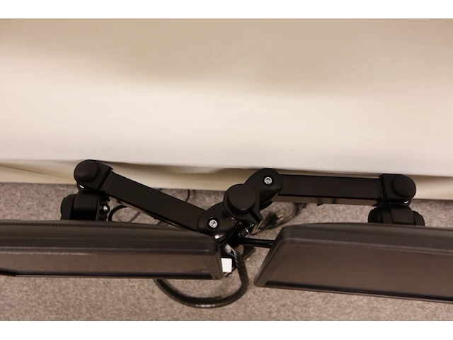 Dual monitor arm mount with 2x 17" dell monitor - afbeelding 2 van  2