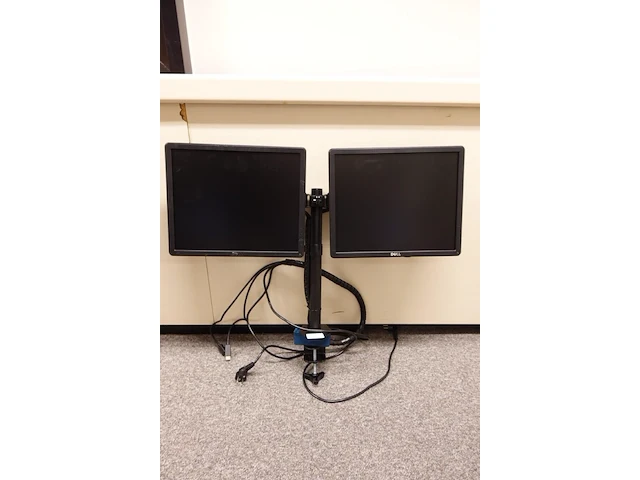 Dual monitor arm mount with 2x 17" dell monitor - afbeelding 1 van  2
